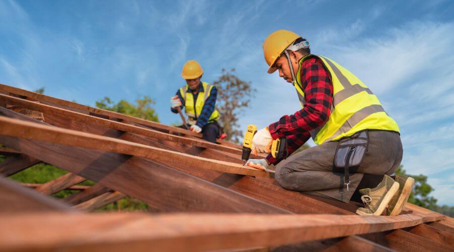 Professional gutter cleaning in Battle Ground, IN